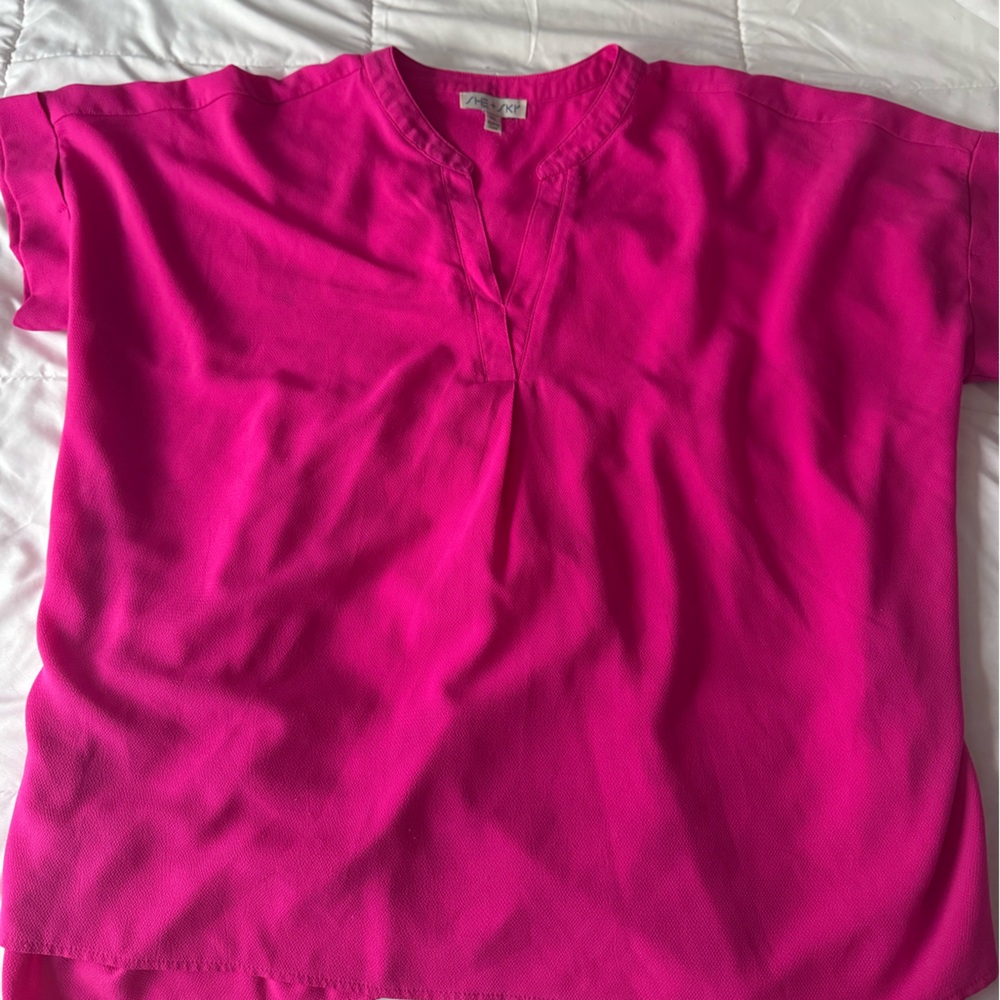 She + Sky Fuchsia V-Neck Blouse